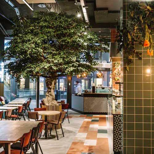 Het interieur van een vestiging van Ekmekci